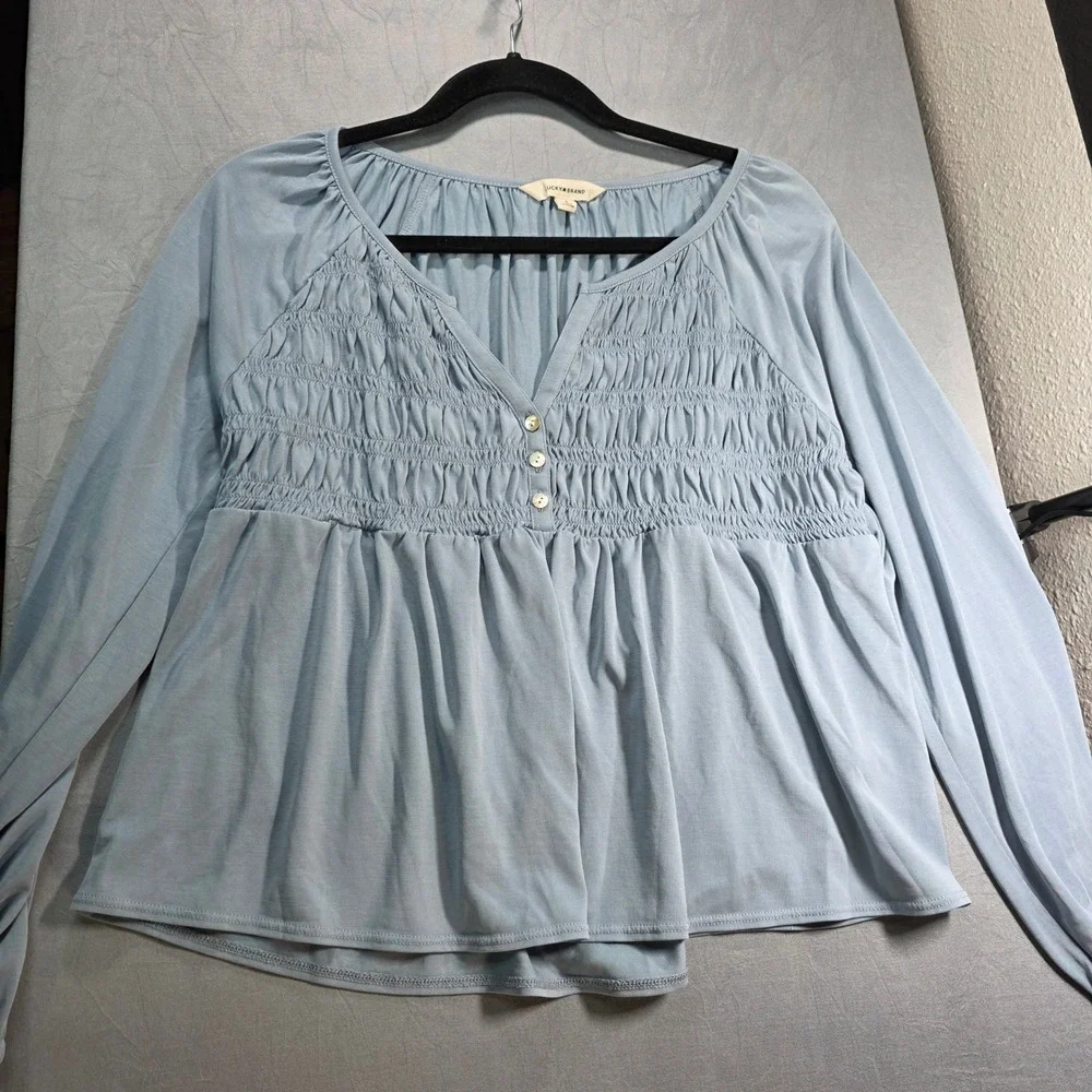 Lucky Brand Light Blue Smocked Babydoll Knit Top Long Sleeve Henley Womens Small
